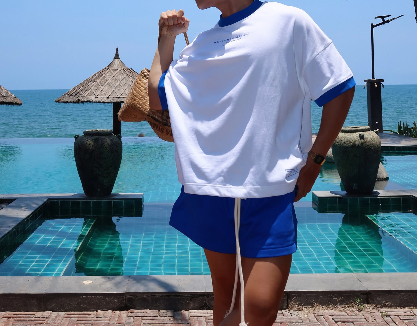WHISKY WHITE BOXY TEE